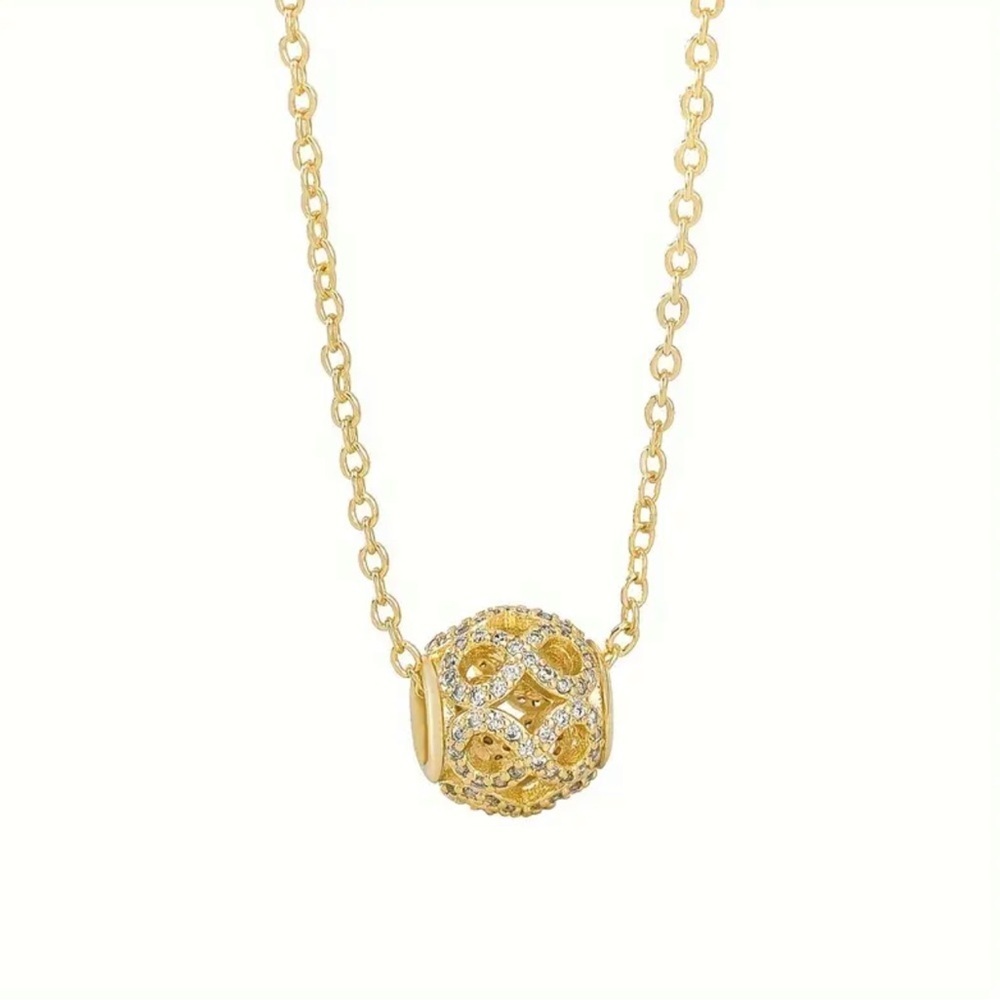 Elegant Necklace with Pendant Cubic Zirconia